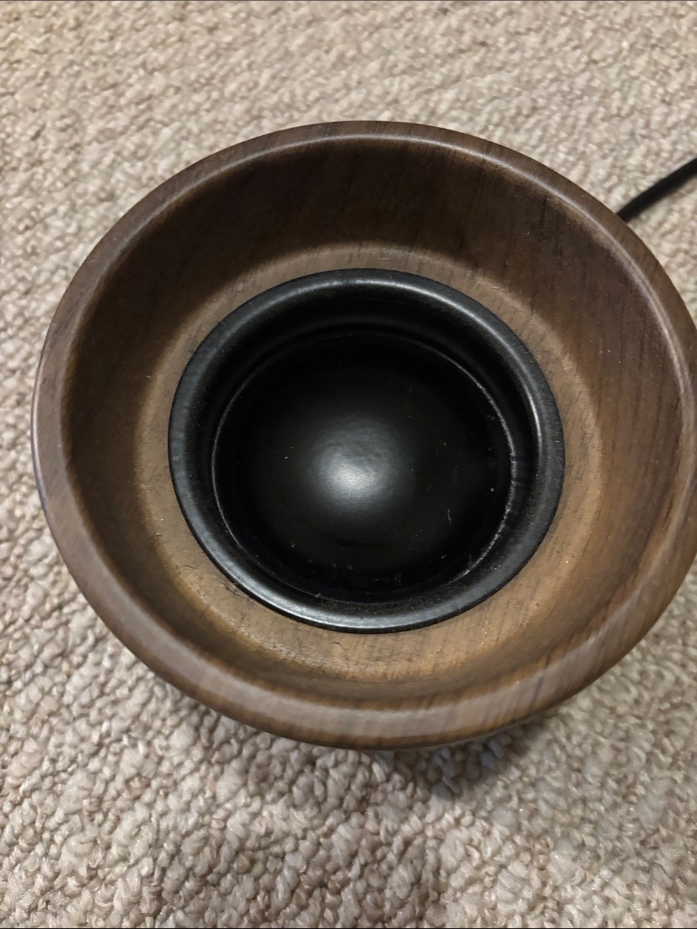 Yankee Candle Wood-Grain Electric Wax Warmer in Brown and Black